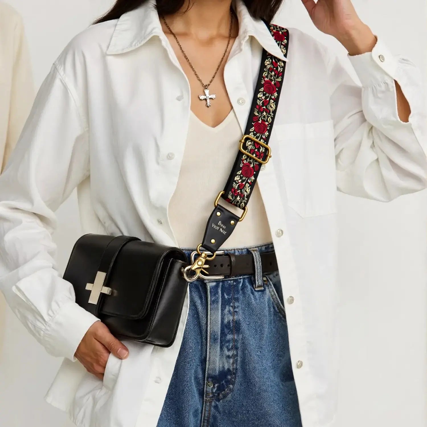 Personalized Embroidered Bag Strap – Custom Name Shoulder Strap (Romantic)